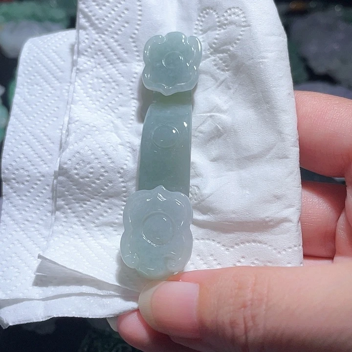 颈饰未镶嵌翡翠天