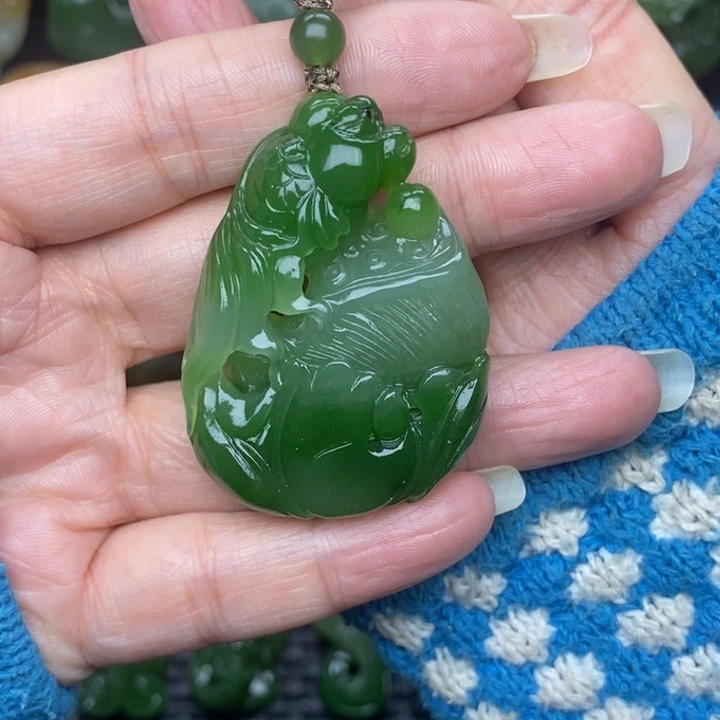 和田玉（碧玉）颈饰未镶嵌江*