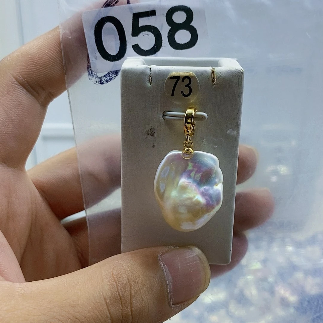 淡水珍珠合金颈饰