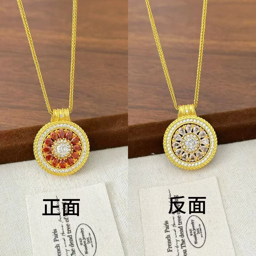 XL3779  玫瑰花窗双面红白石项链 轻奢高级罗盘项链