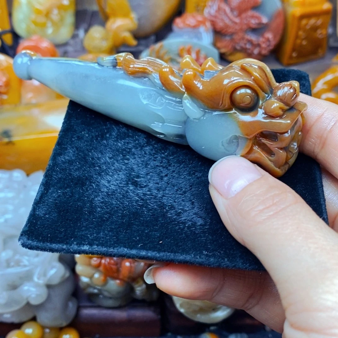 钛钢石英质玉（黄龙玉）吊坠(不含链)