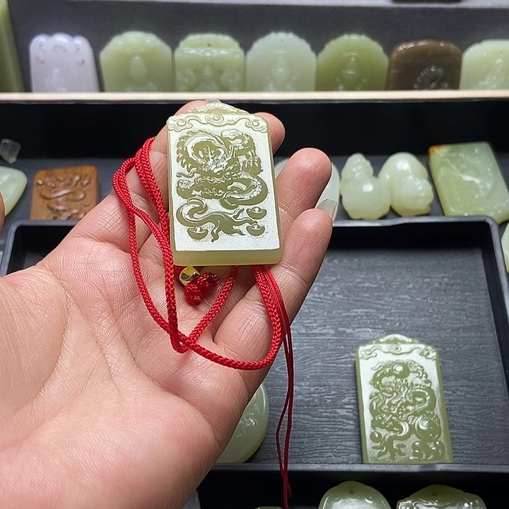 生肖龙牌一物一拍