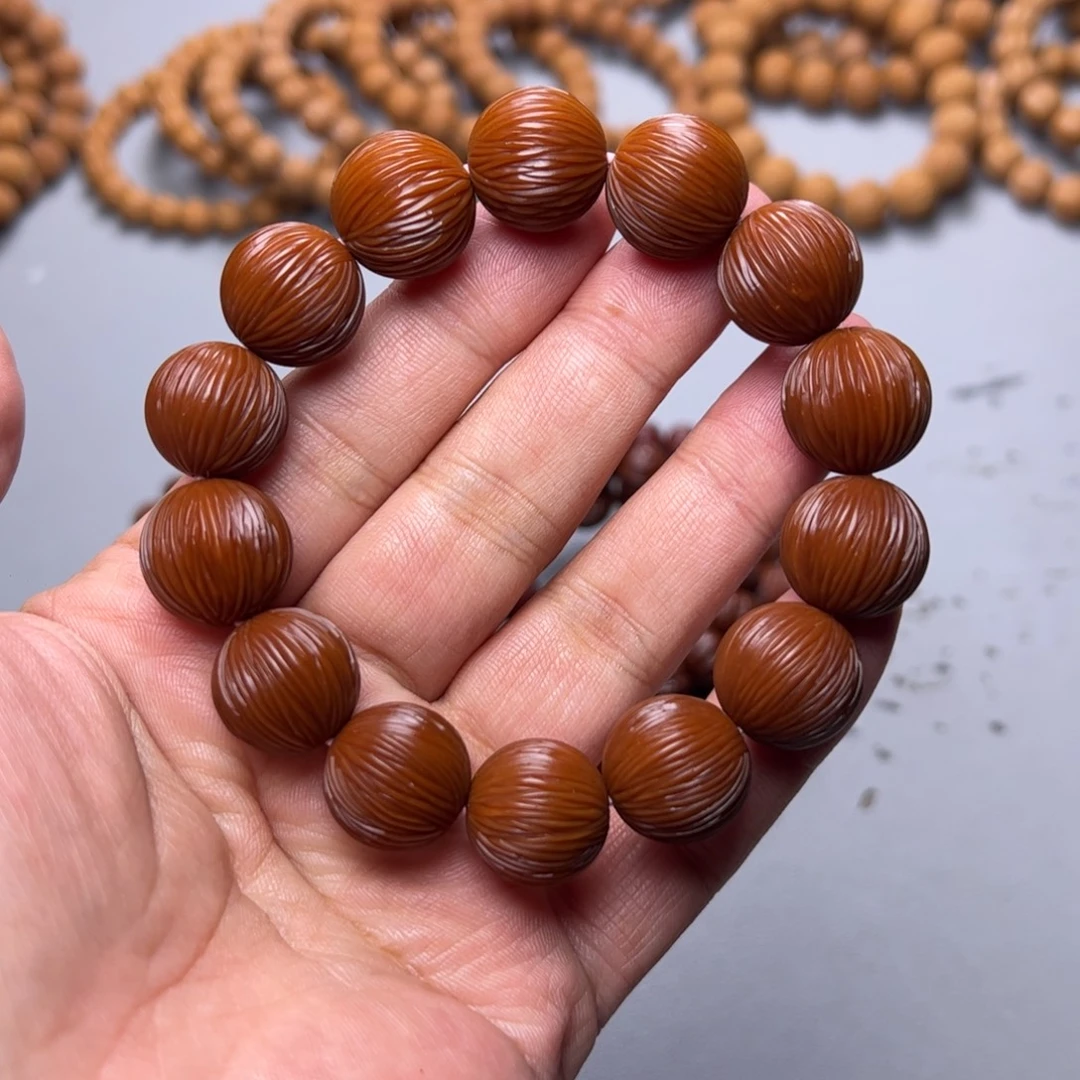 猴头核桃吊坠猴头金丝