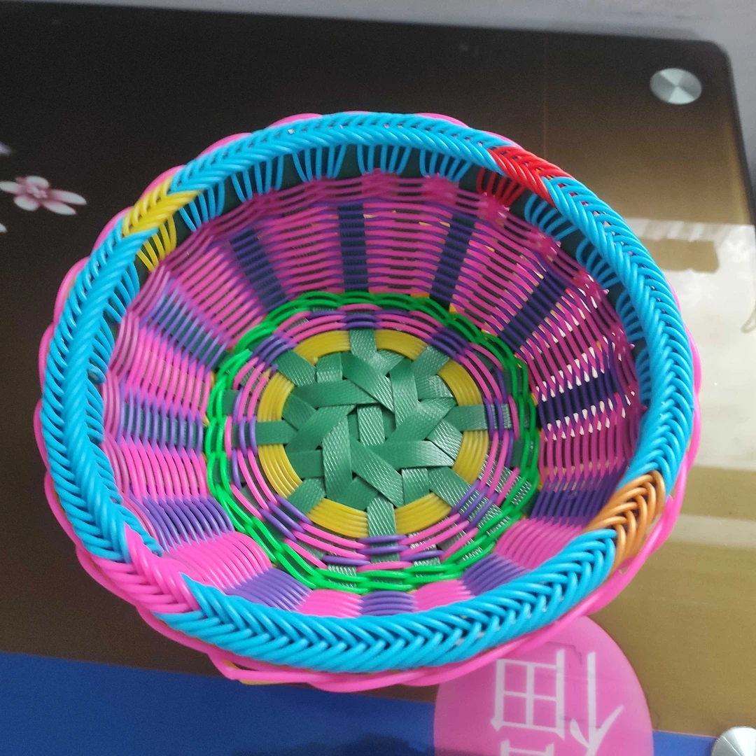 手工编织塑料果盘圆形家用耐摔水果篮多色（可联系定制）