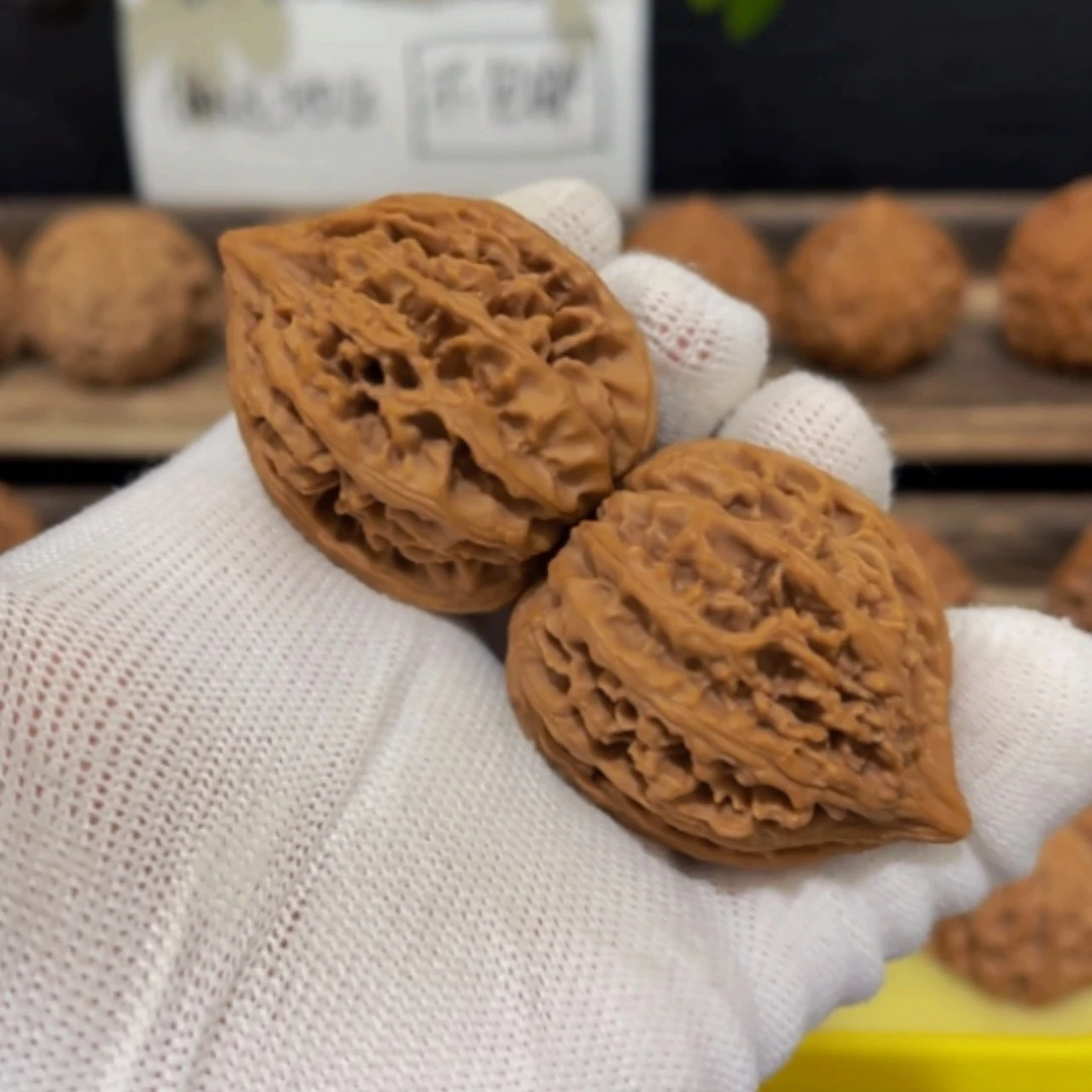 【闪购商品】核桃把件37尺寸九龙筋