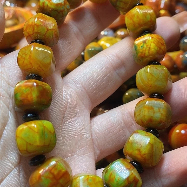 甜***糖玛瑙/玉髓未镶嵌手链