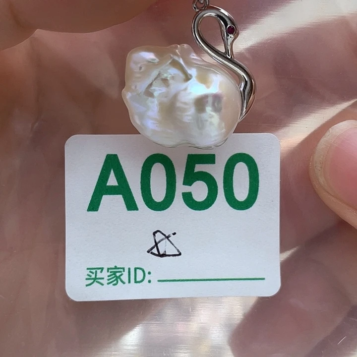 未镶嵌天然珍珠。  漏 漏 漏淡水珍珠
