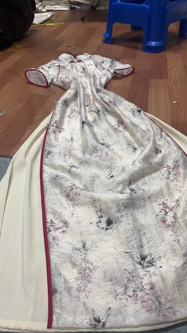 514-碎花 红线包边 蝴蝶大奥戴 旗袍