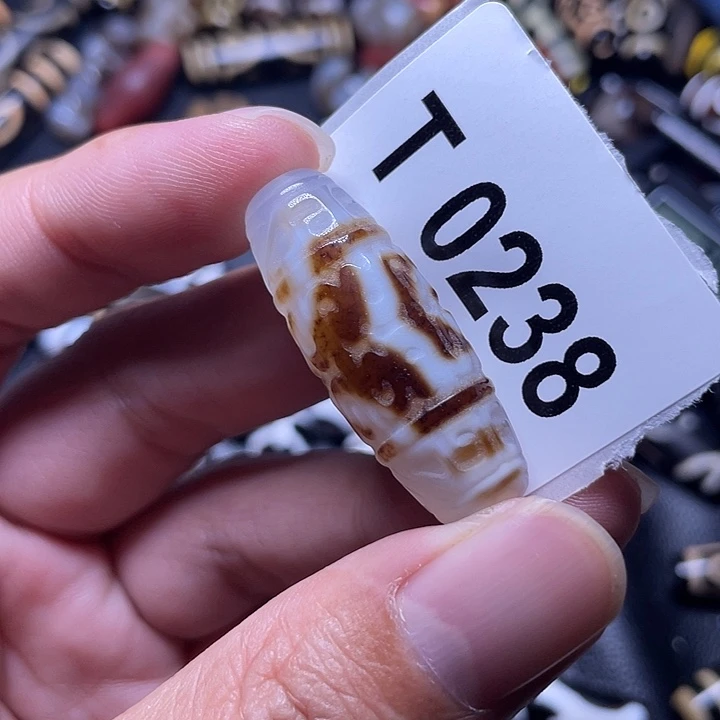 玛瑙/玉髓颈饰未镶嵌瑕疵