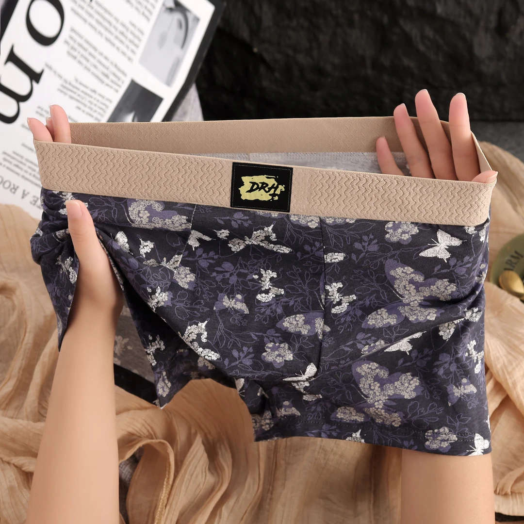 男士棉质舒适中腰四角裤透气时尚个性蝴蝶印花常规款贴身平角内裤