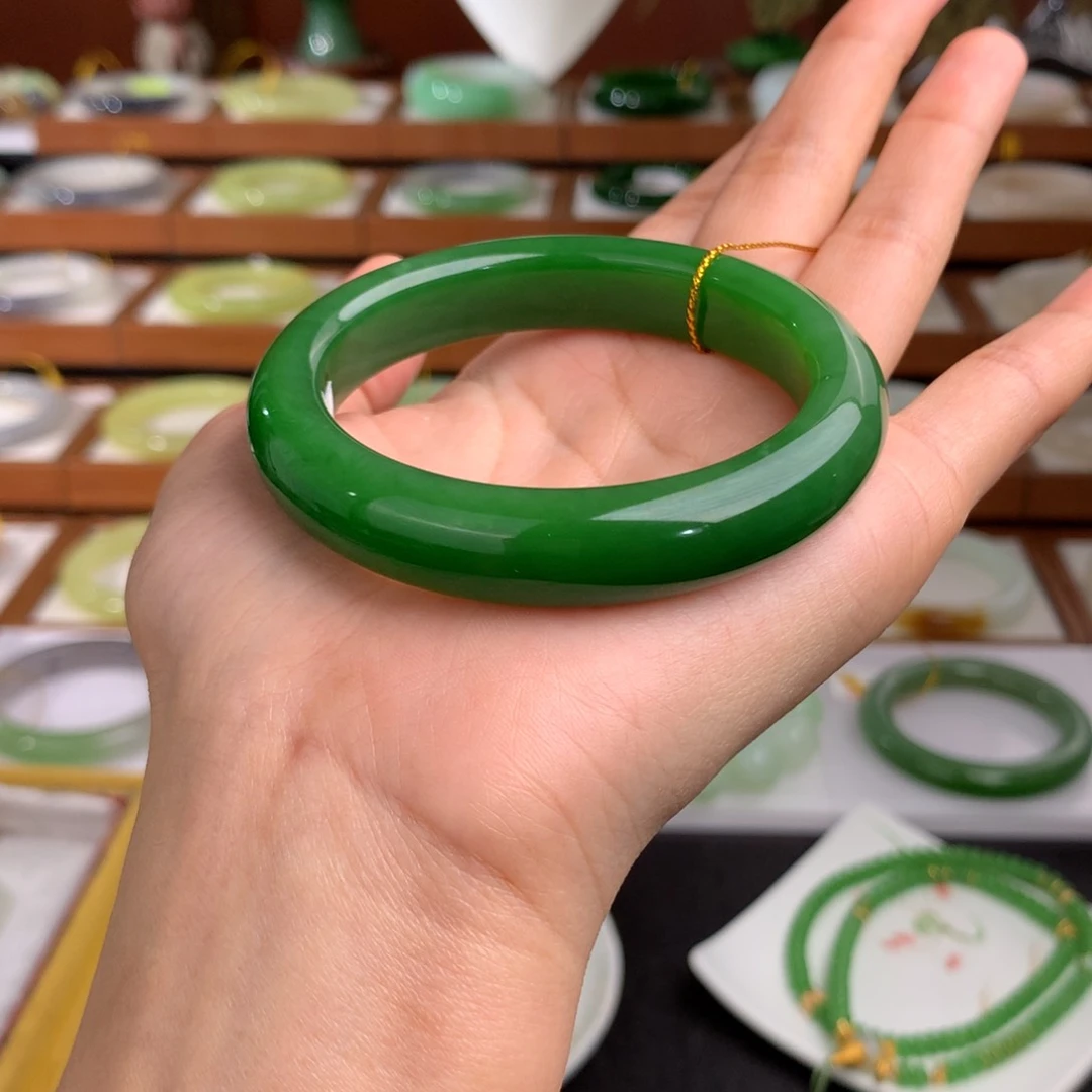 明***。和田玉手镯未镶嵌俄七碧玉辣阳绿54