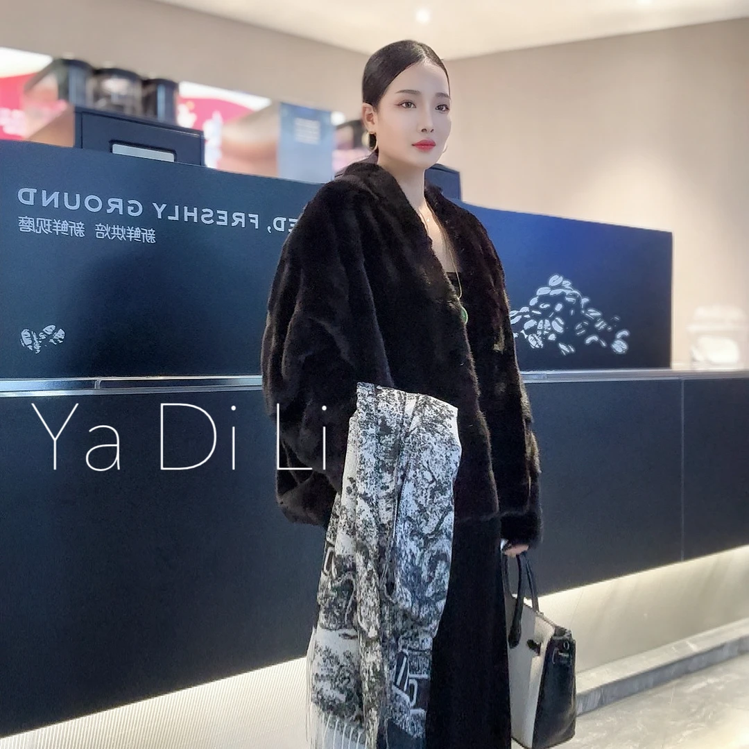 千金貂  进口天鹅绒时尚休闲百搭马哈根尼短款小母貂外套