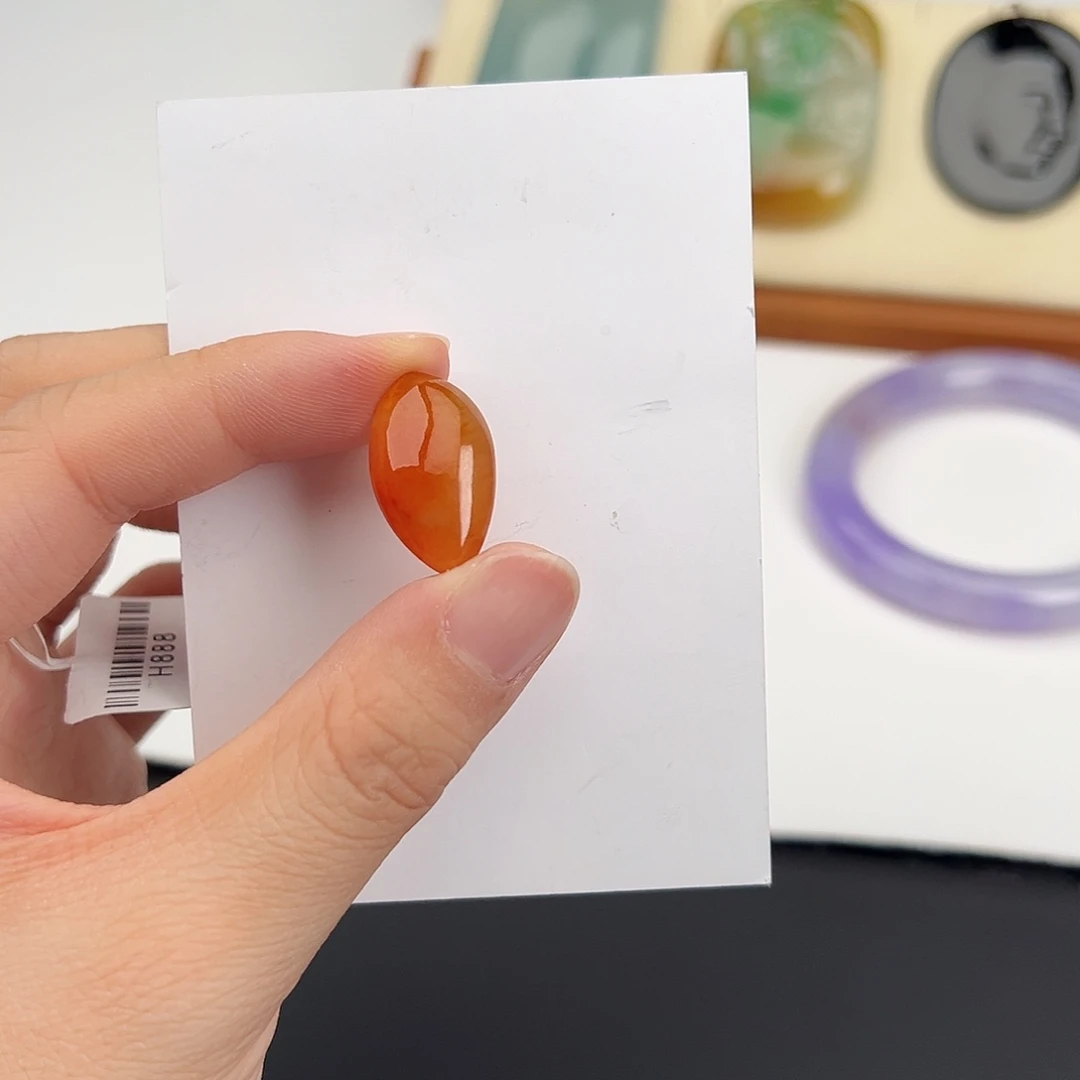 翡翠裸石红翡吊坠