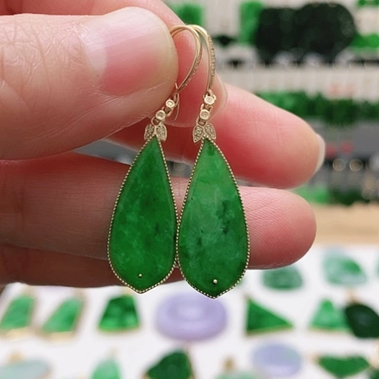 竹***语翡翠18K金镶嵌耳饰挂件