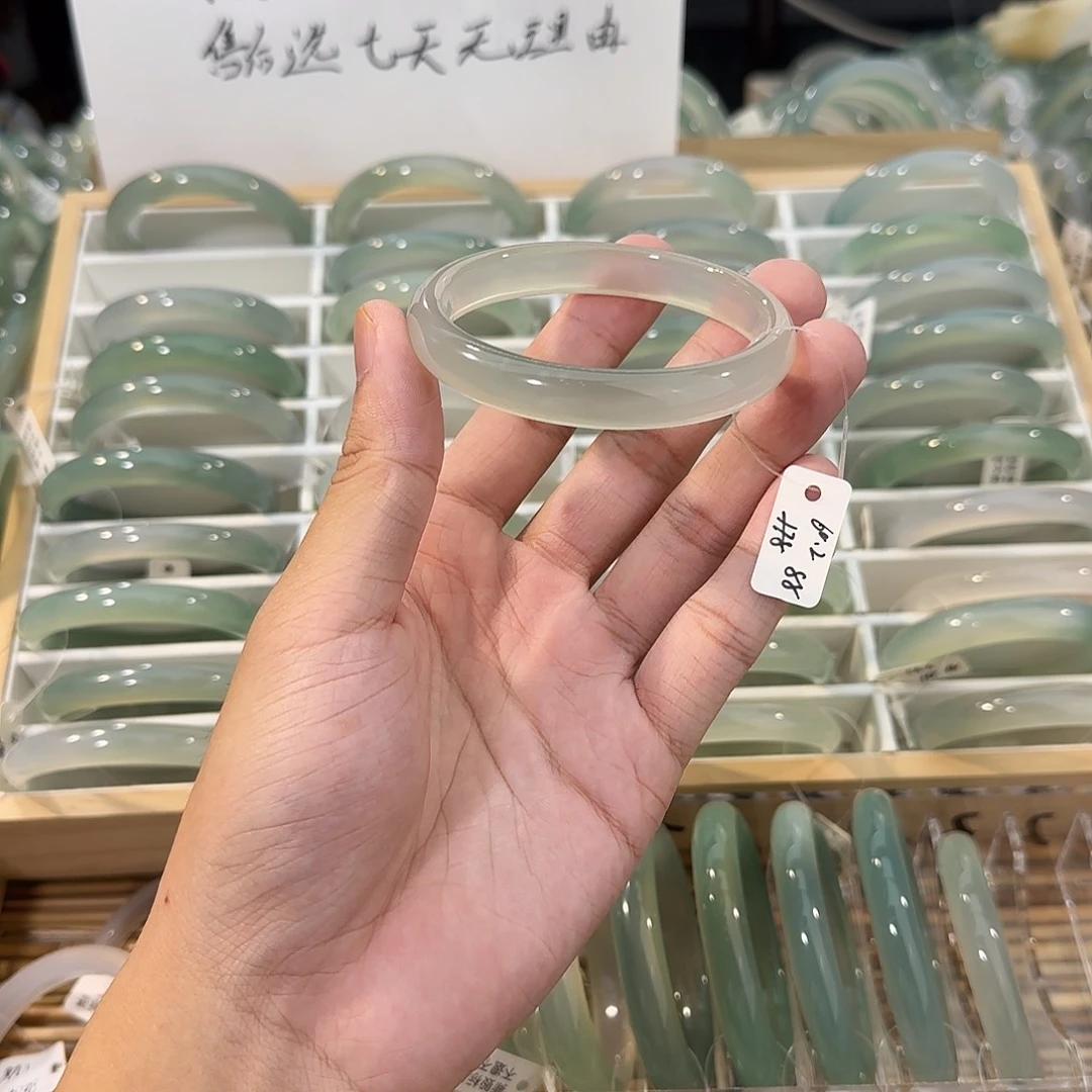 手镯玛瑙/玉髓未镶嵌圈口60.2