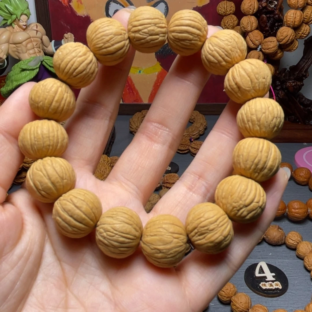 核桃k****群土豪猴头手持88