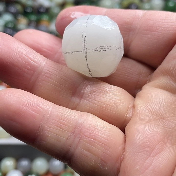 未镶嵌和田玉车挂万****王