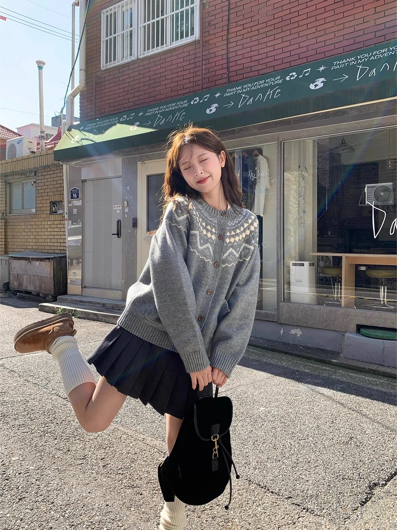 宽松慵懒复古提花费尔岛圆领针织开衫女2025春秋宽松软糯百搭毛衣