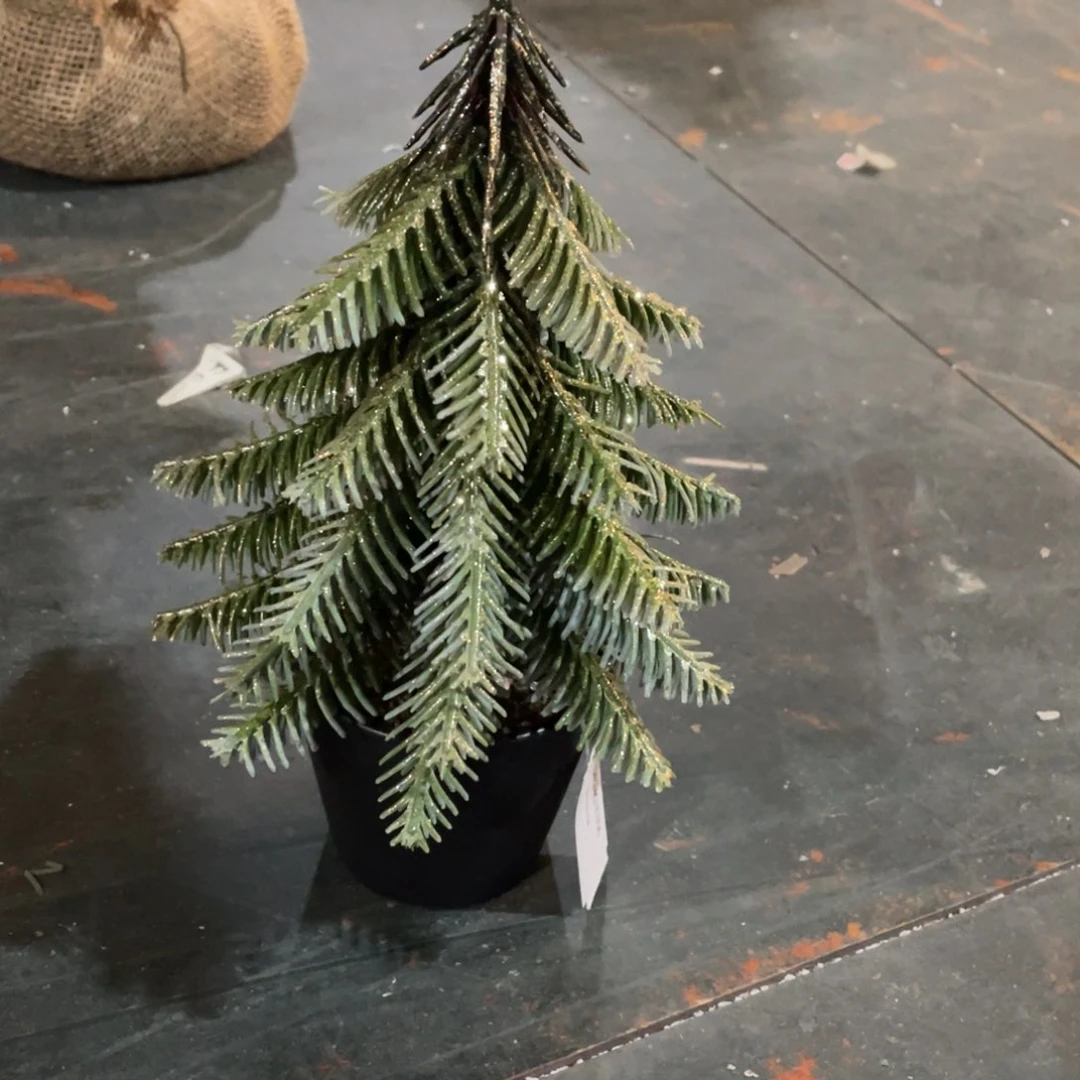 陶瓷花瓶，部分微瑕