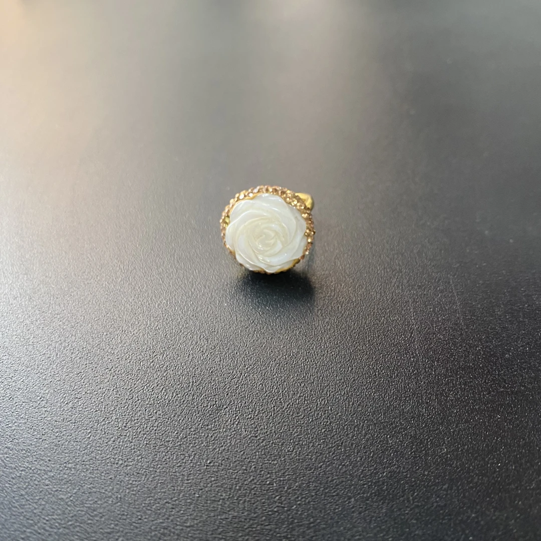 铜合金合成锆石戒指 TTSD 白色玫瑰花简约款戒指 1283