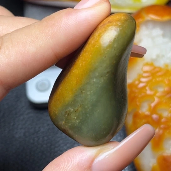 未镶嵌和田玉珠宝奇石