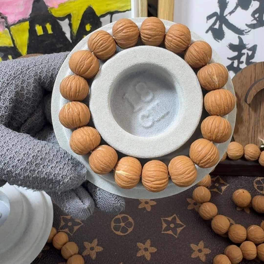 手串猴头核桃土豪15左右