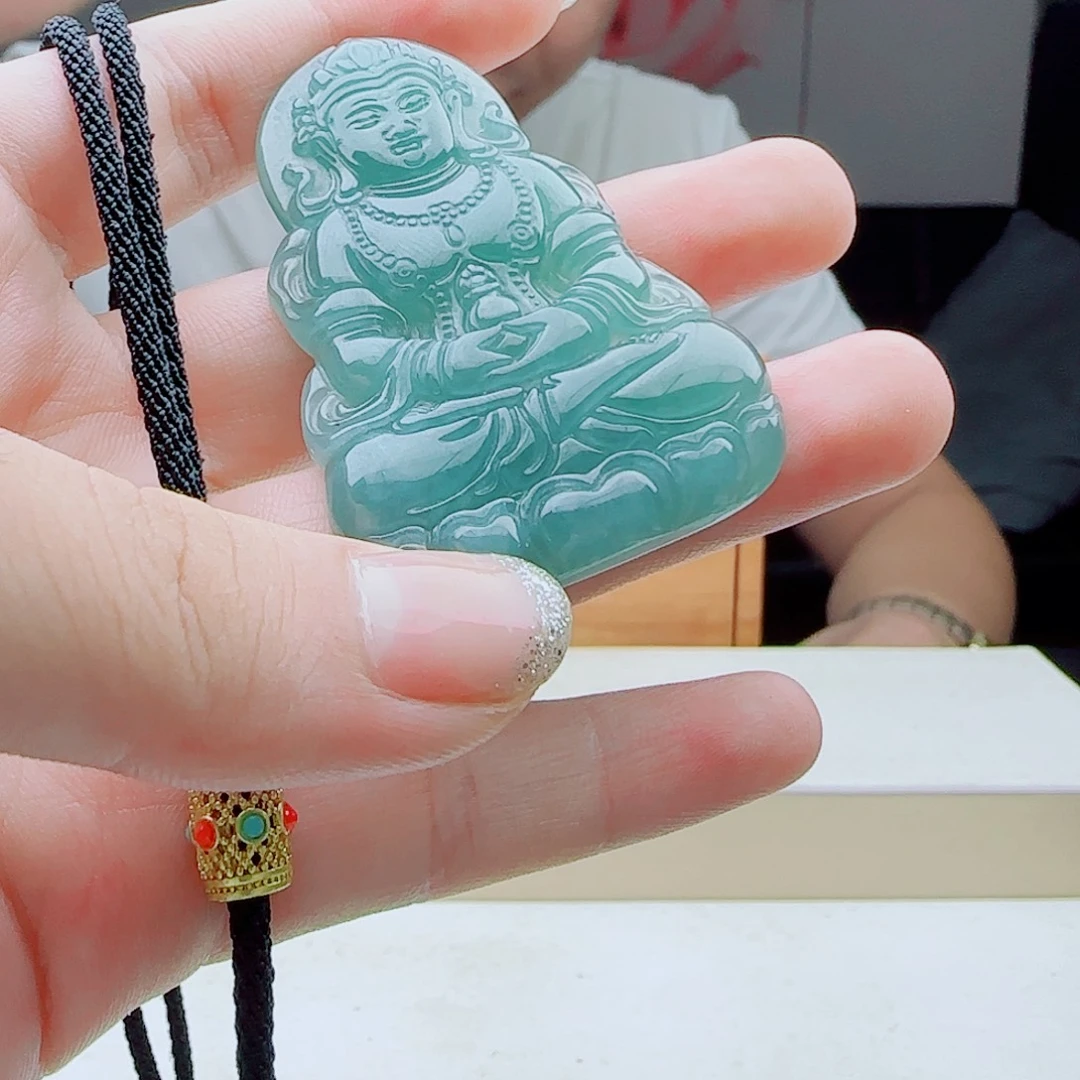 翡翠未镶嵌颈饰99999999