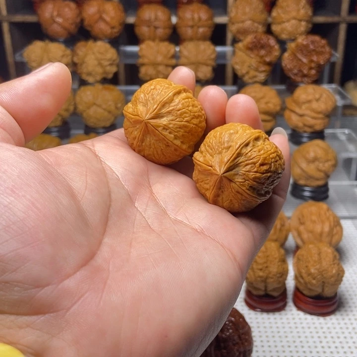 桃核吊坠9聚宝四棱