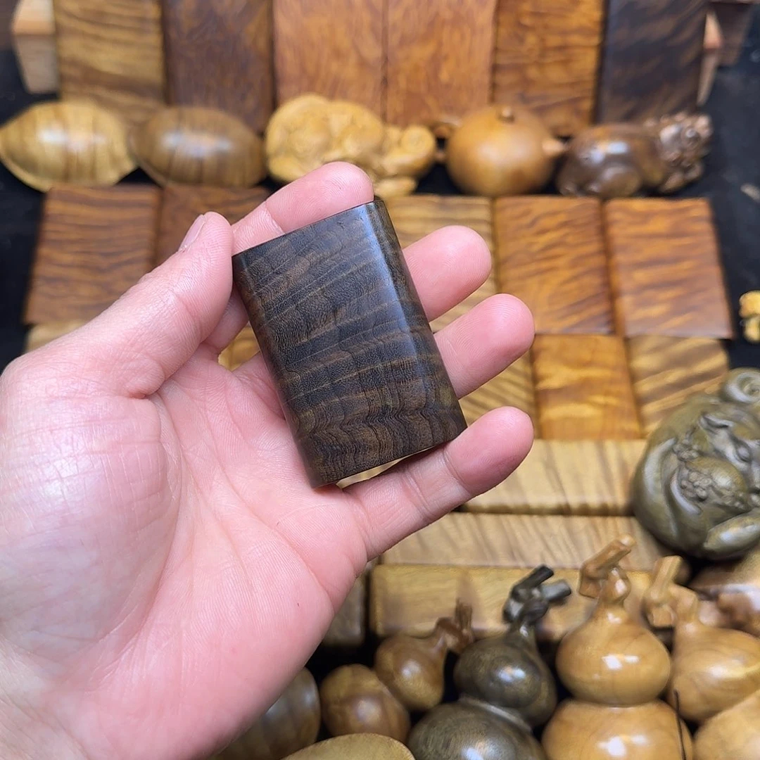 楠木金丝楠木无事牌