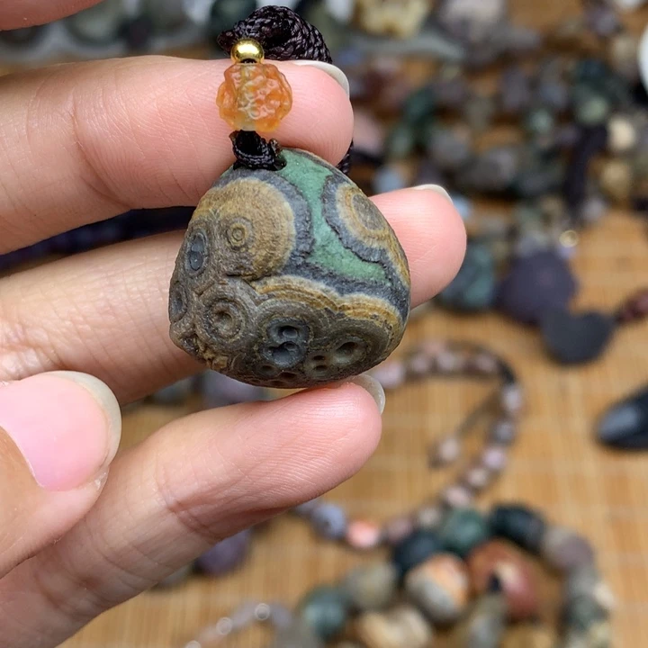 玛瑙/玉髓珠宝半成品未镶嵌静**流