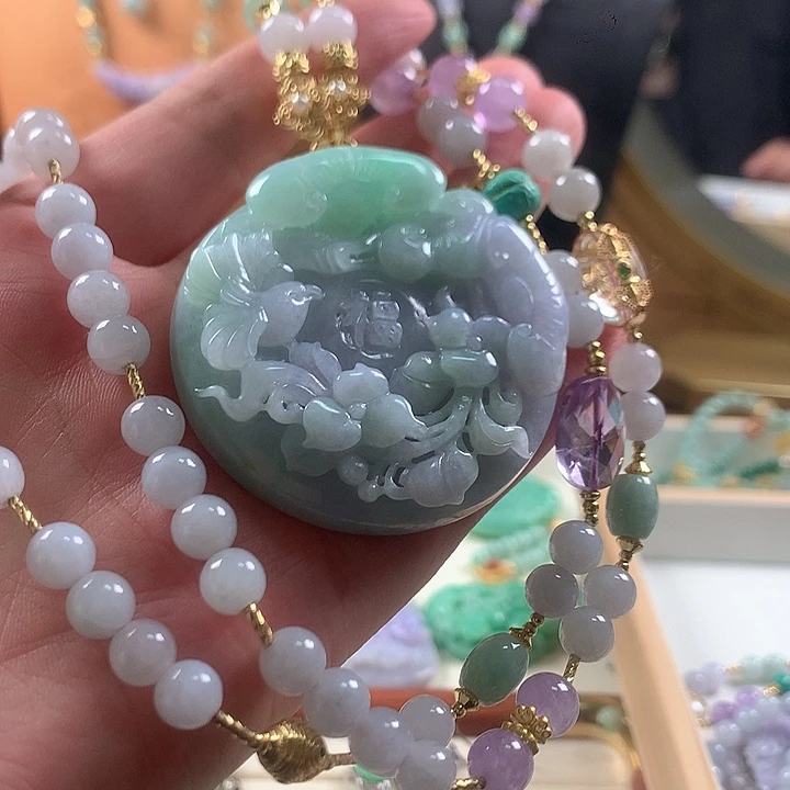 翡翠未镶嵌颈饰吊坠