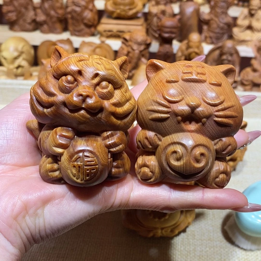 木（***)崖柏手把件，虎x2