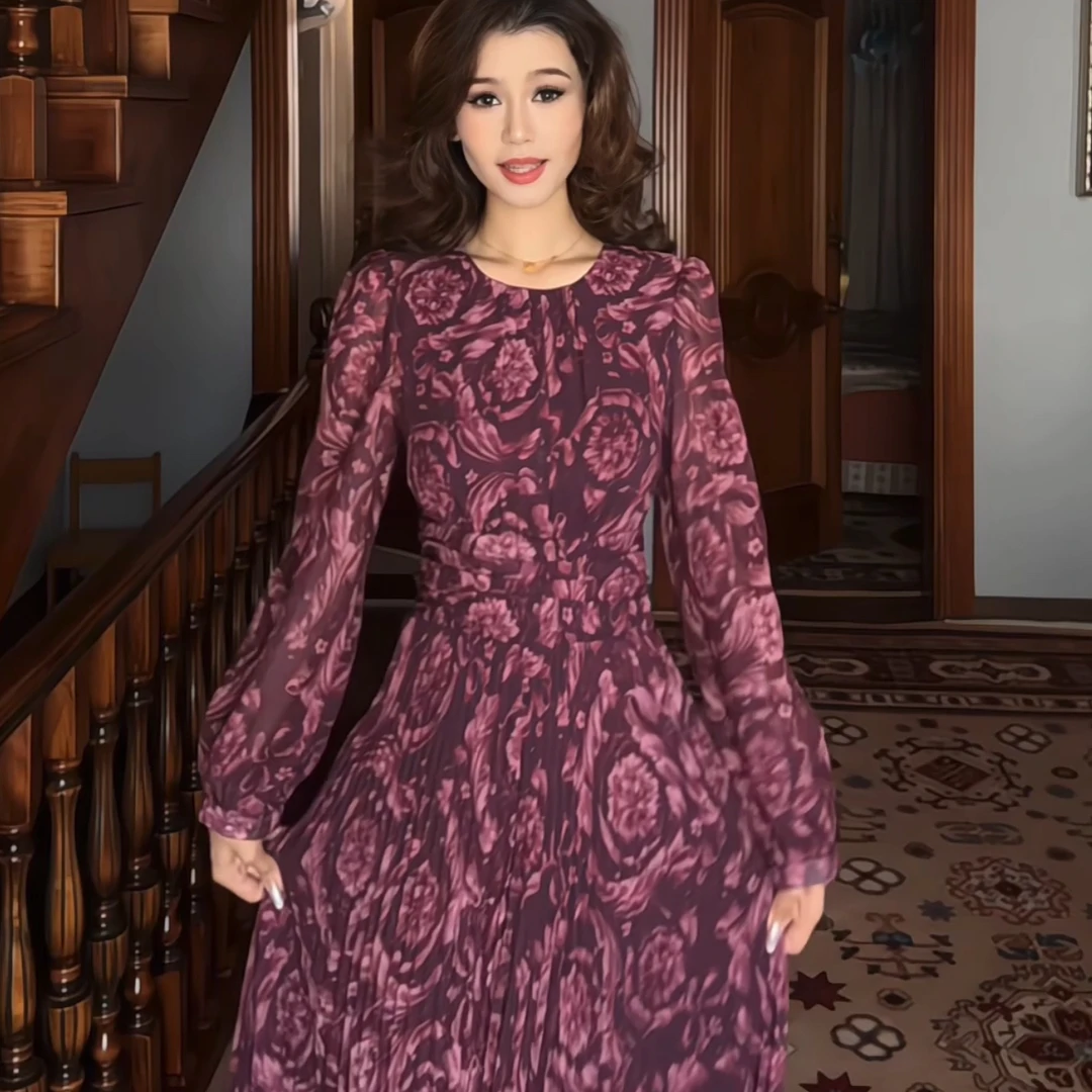 早秋款紫红色长袖连衣裙(达)