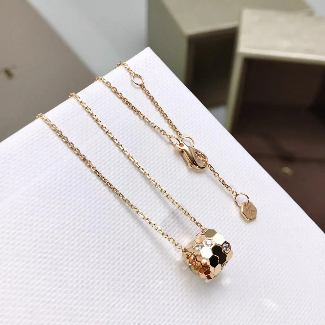 菱格纹项链装饰颜色尺码下单备注百搭女士围巾高档