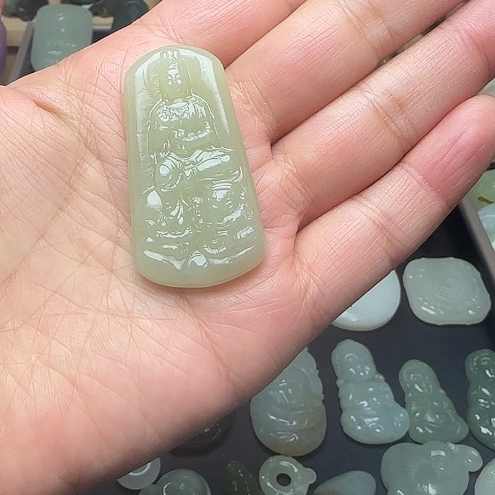 和田玉未镶嵌挂件