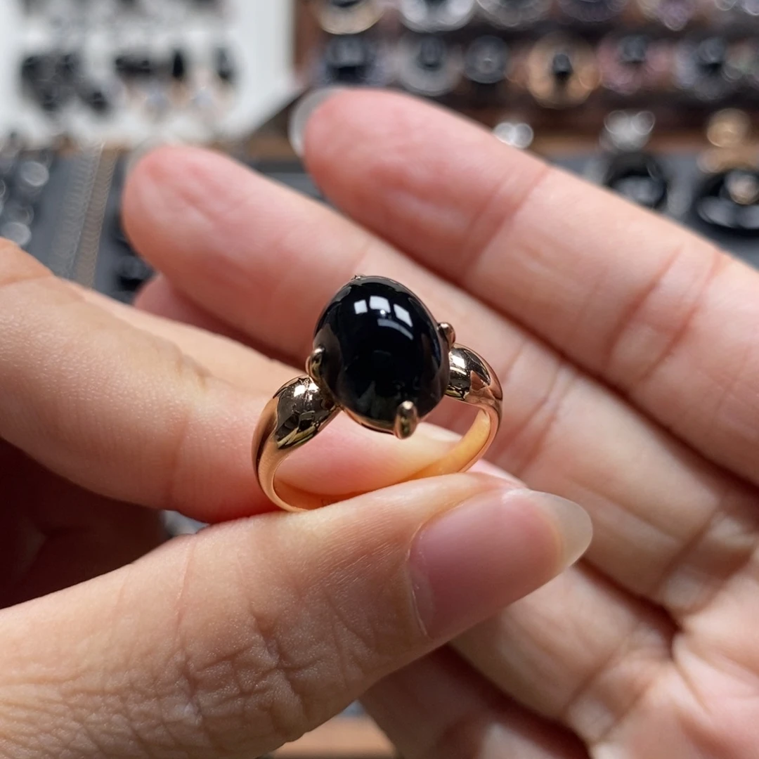 翡翠18K金镶嵌戒指