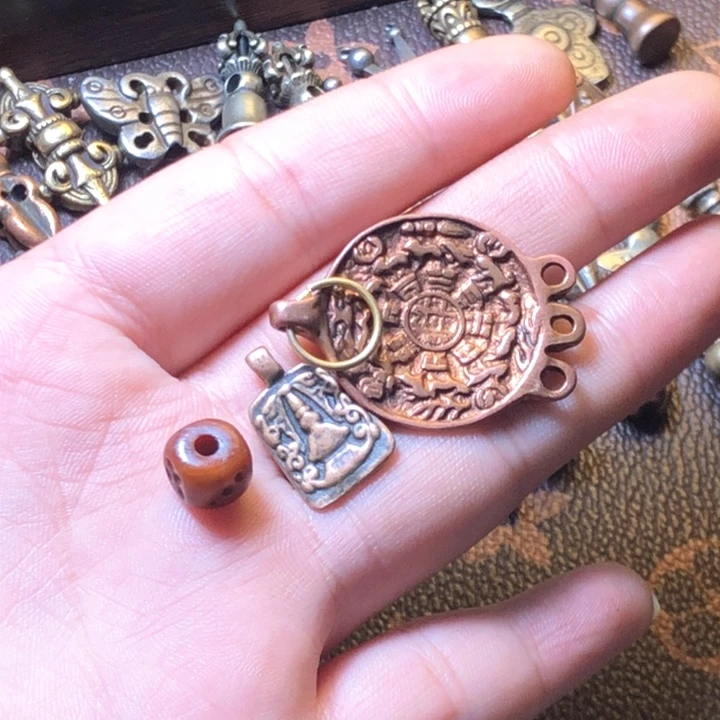 泥塑（****b东西。