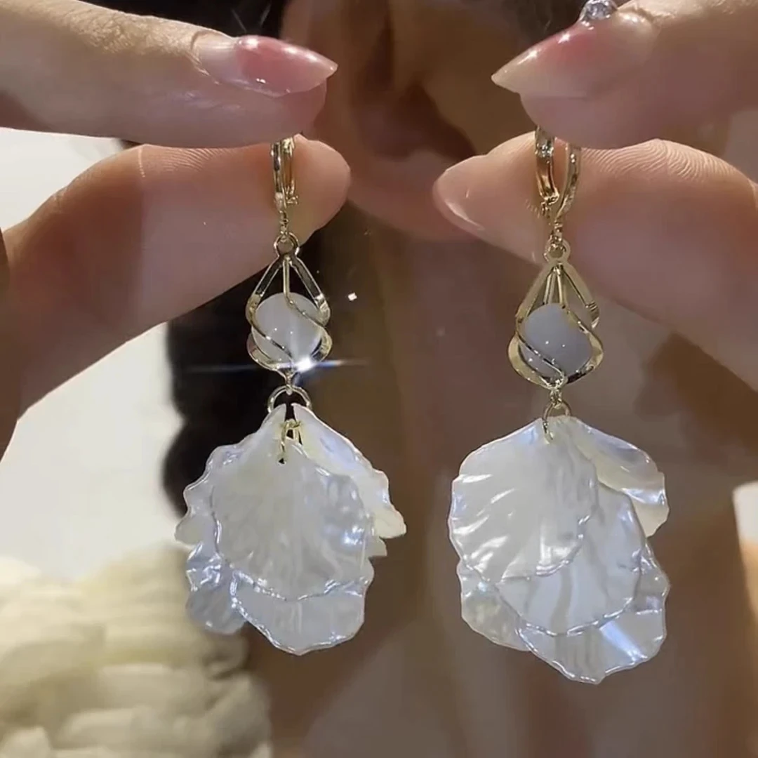 铜合金耳饰 气质轻奢百搭简约优雅精致网红设计师耳环F3032