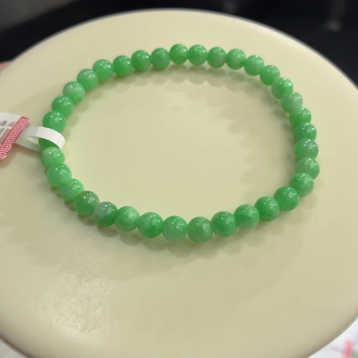 翡翠未镶嵌手链果阳绿卡5.6