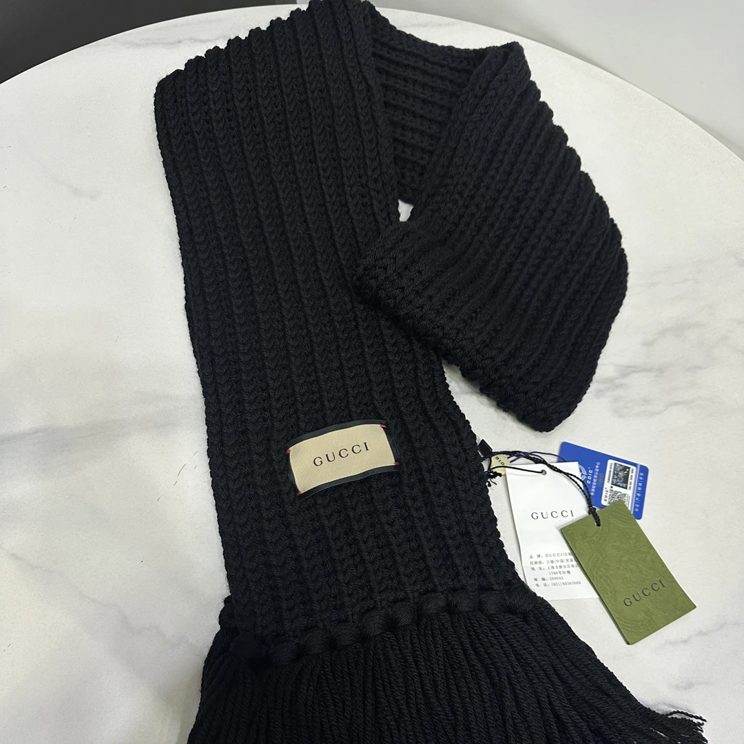 99新 GUCCI/古驰 针织流苏围巾/0995102307