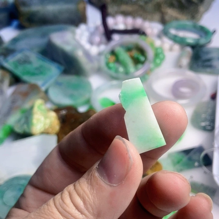 翡翠散珠天然翡翠A货挂件