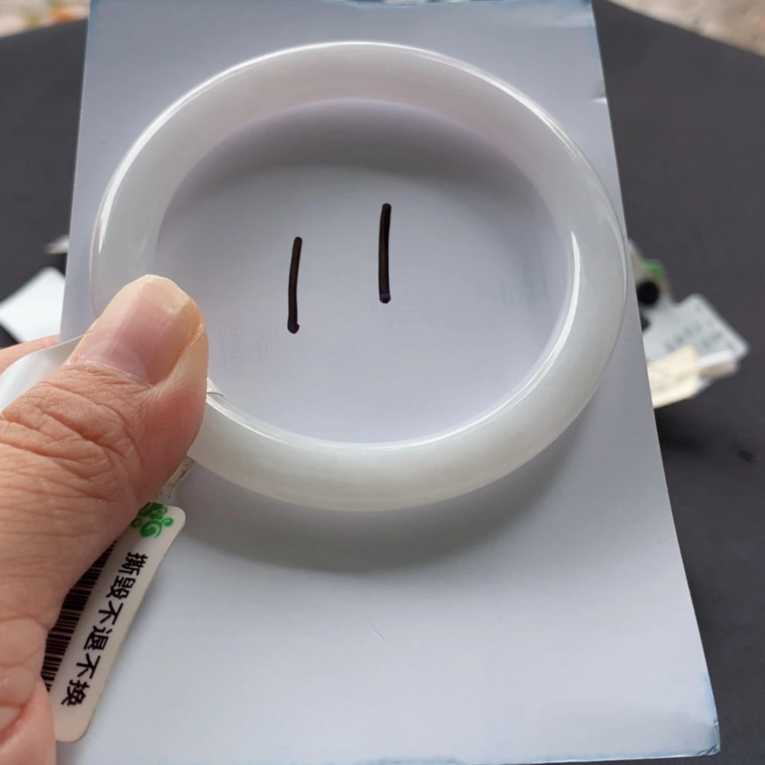 翡翠未镶嵌手镯细圆条手镯