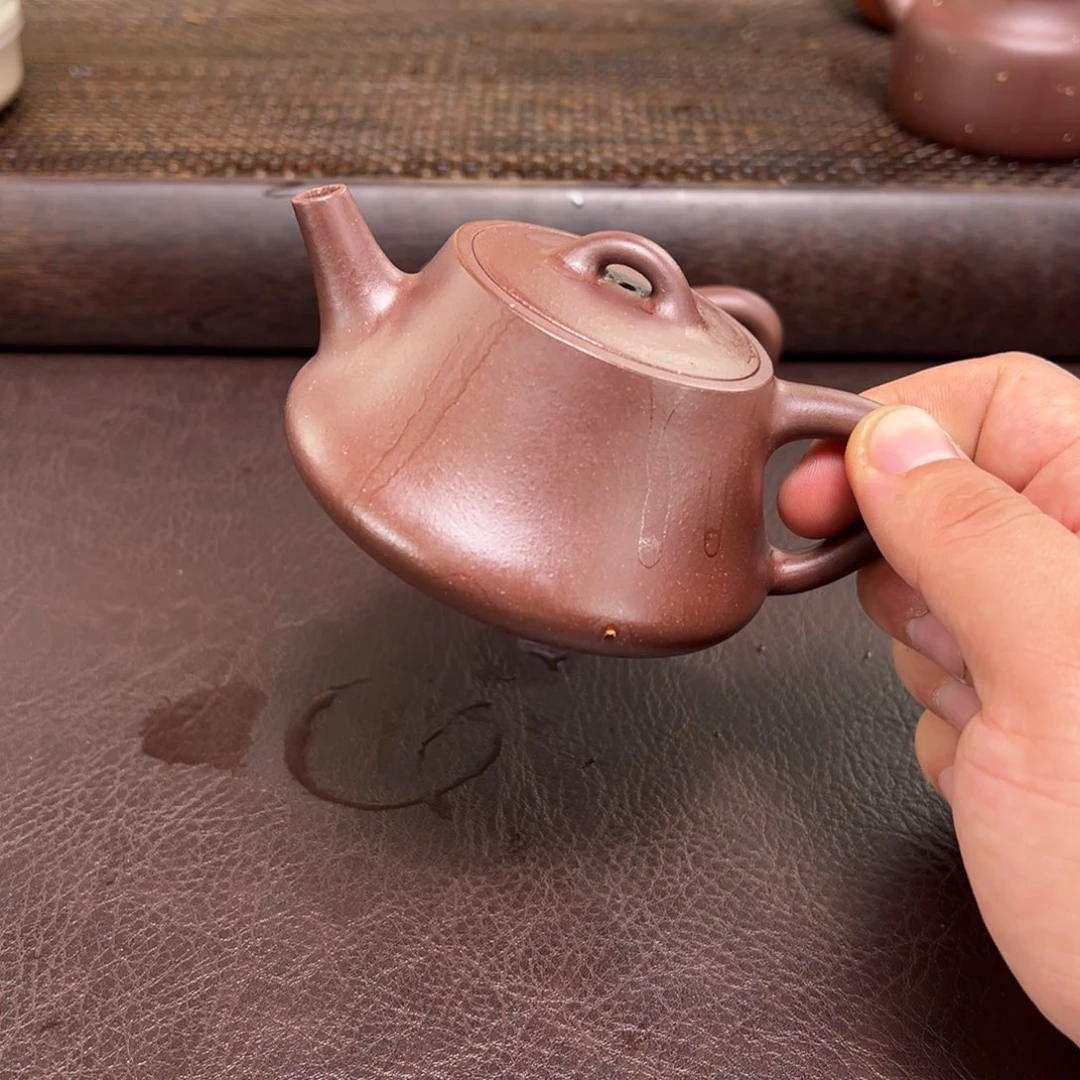 紫砂茶壶汽修厂和机械设备