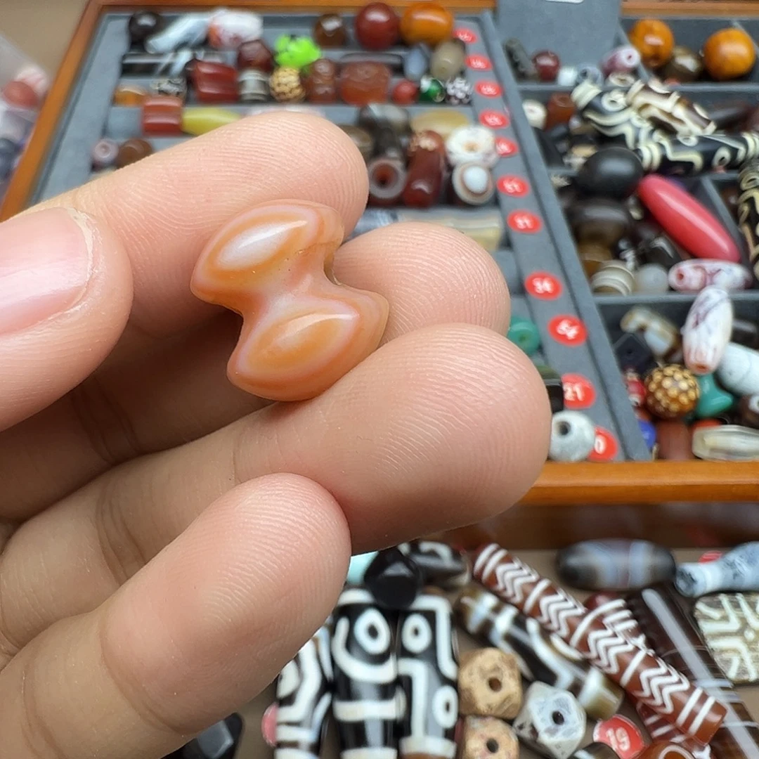 回***肉玛瑙/玉髓未镶嵌珠宝半成品