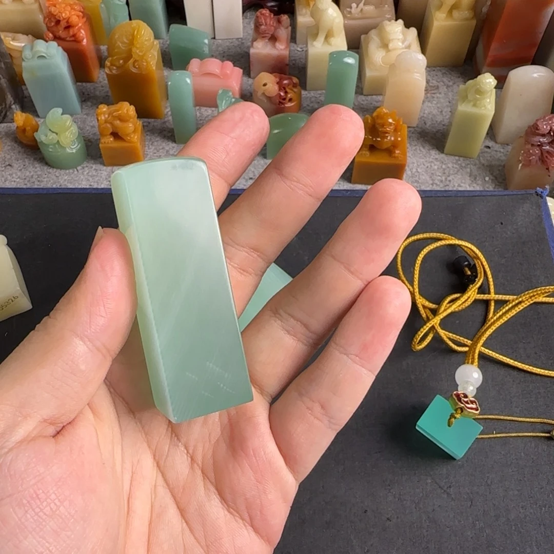 y***宇青田石印石编号编号7715