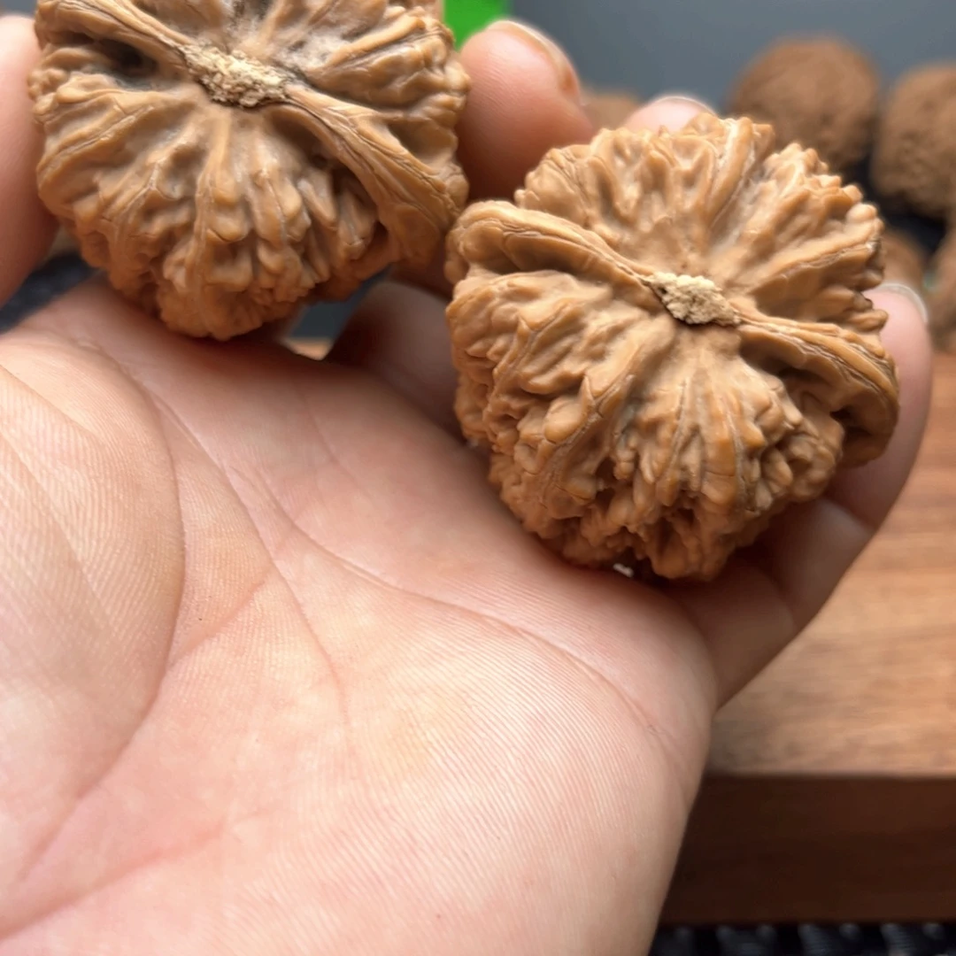 把***尽文玩核桃吊坠大粗筋47尺