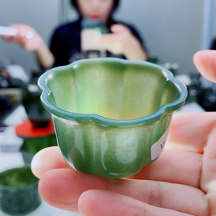 和田玉（青玉）未镶嵌把件微瑕