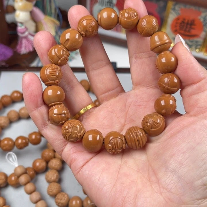 猴头核桃吊坠机器猫