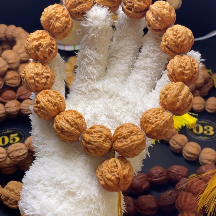 幸****手串文玩核桃八爪龙鳞