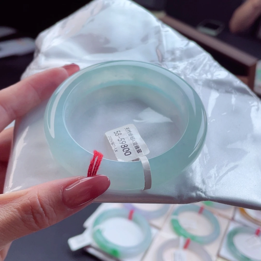 翡翠手镯未镶嵌575859圈9906